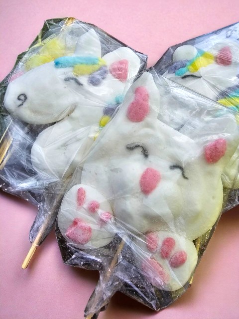 marshmallow lollipops